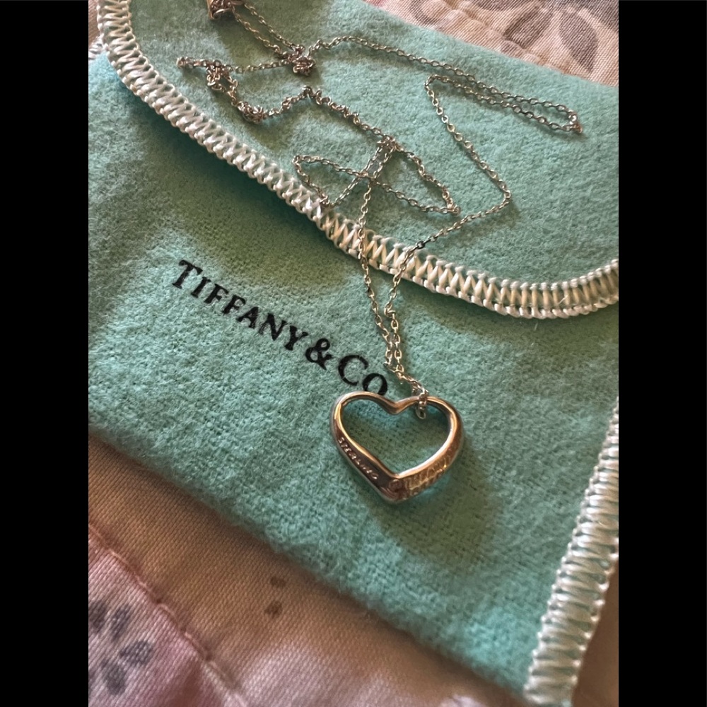 Aunthentic tiffany open hear necklace